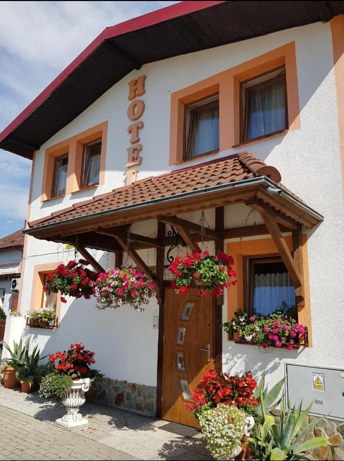 Hotel Zaulek Olszyna  Exterior photo